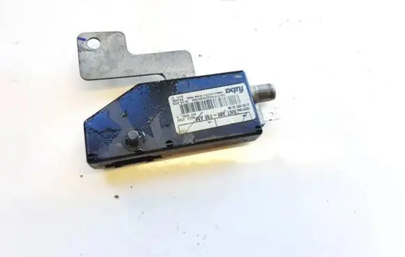 Antenna control unit