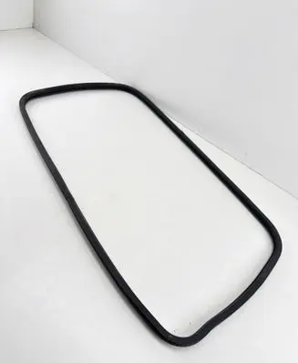 Nissan Elgrand Rubber seal sliding door (on door) 