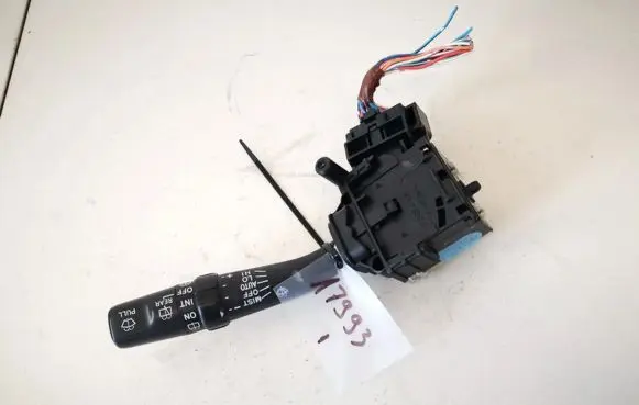 Toyota Avensis T250 Wiper control stalk 173821