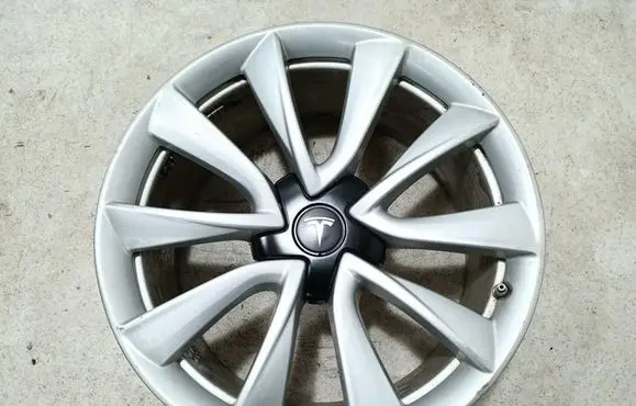 Tesla Model 3 R19 alloy rim 104422400B
