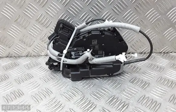 Skoda Karoq Front door lock c6d5tc837016d