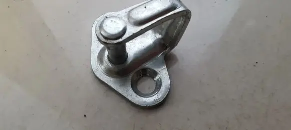 Opel Mokka Front door lock loop/hook striker 16091201