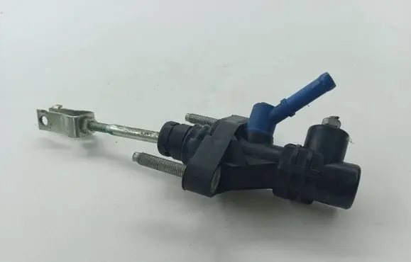 Clutch slave cylinder