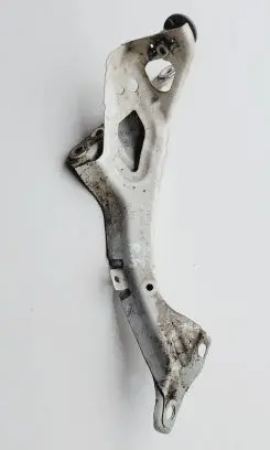 Audi A6 S6 C7 4G Fender mounting bracket 4G0821136A