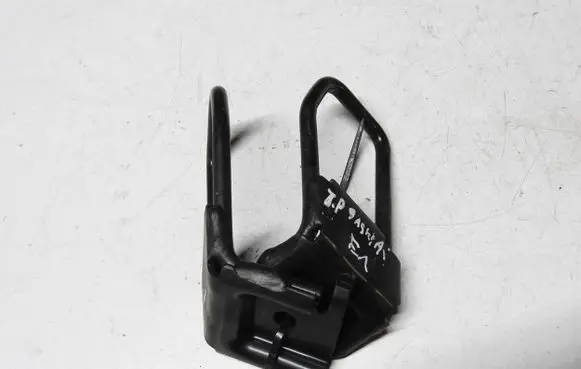 Nissan Qashqai Rear seat cable / handle 