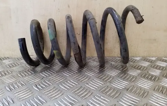Volvo XC90 Rear coil spring