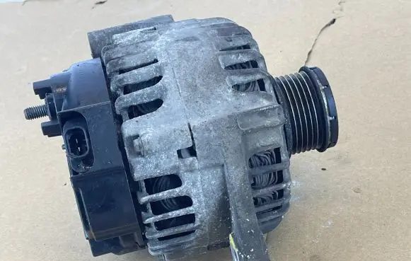 Opel Insignia A Generator/alternator C641800R