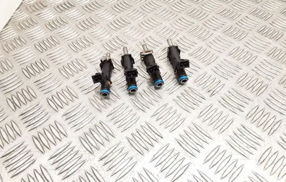 Fuel injectors set