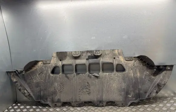 Maserati Ghibli Engine splash shield/under tray 24143 670001748