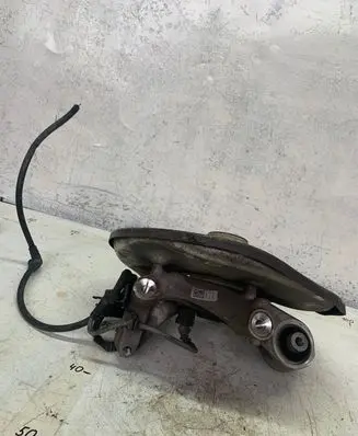 Audi A4 S4 B9 Rear wheel hub