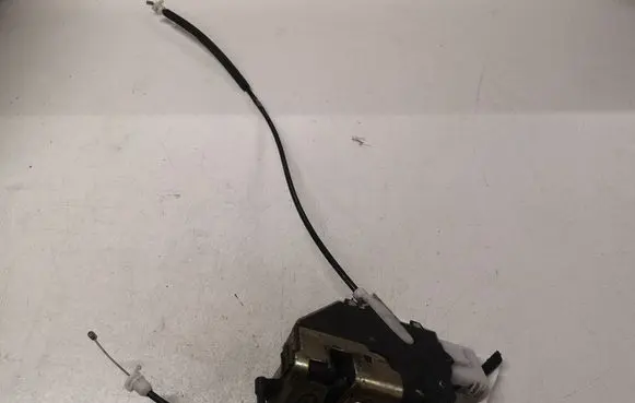 Peugeot 407 Rear door lock