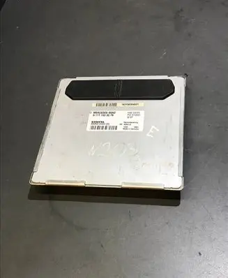 Mercedes-Benz C W203 Engine control unit/module A1111533579 5WK90420