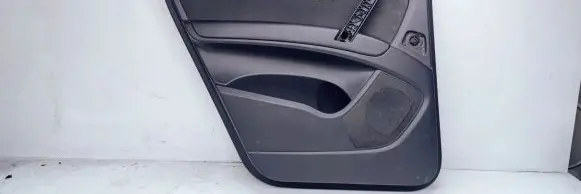 Audi Q7 4L Rear door card panel trim 4L0867305