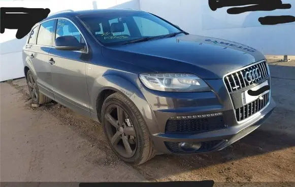 Audi Q7 4L Fender