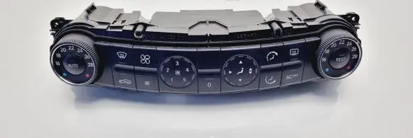 Mercedes-Benz E W211 Climate control unit H24400055010 2118300190 00020605