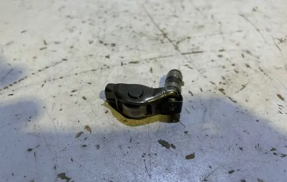 Dodge Durango III Valve rocker arm 