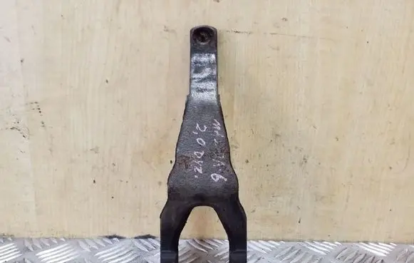 Mazda 6 Clutch release arm fork 