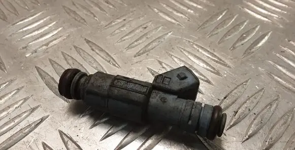 Fuel injector