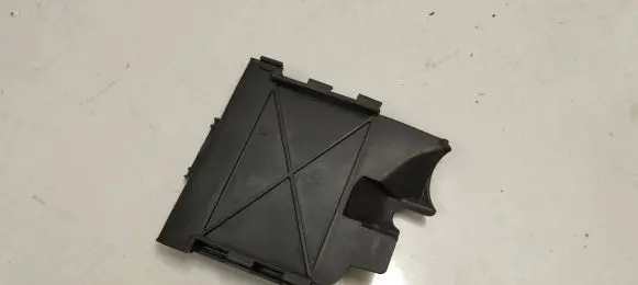 Skoda Octavia Mk3 (5E) Fuse box cover 5q0927165c