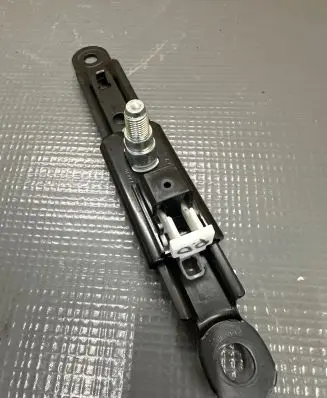 Lexus RX 450H Generator/alternator belt tensioner H640001