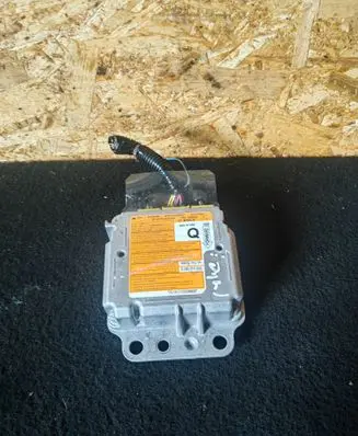 Nissan Juke I F15 Airbag control unit/module 988201KC1A