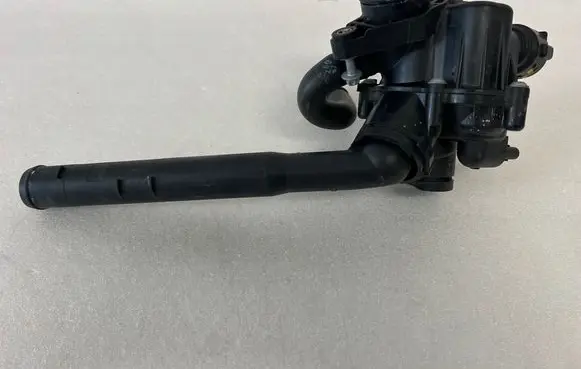 Mercedes-Benz GLC X253 C253 Thermostat/thermostat housing A2742000115