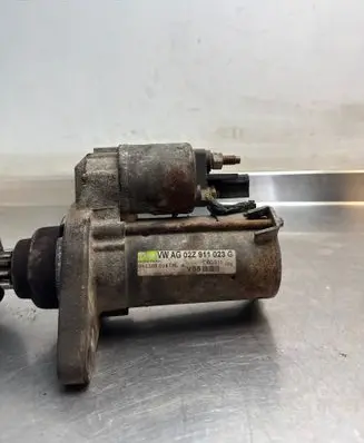 Volkswagen Golf VI Starter motor 02Z911023G D6GS11 0411030387M1