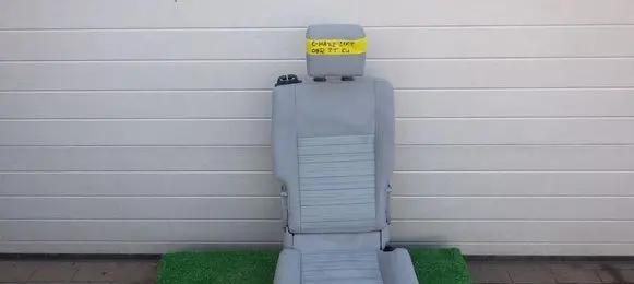 Ford Galaxy Second row seats 