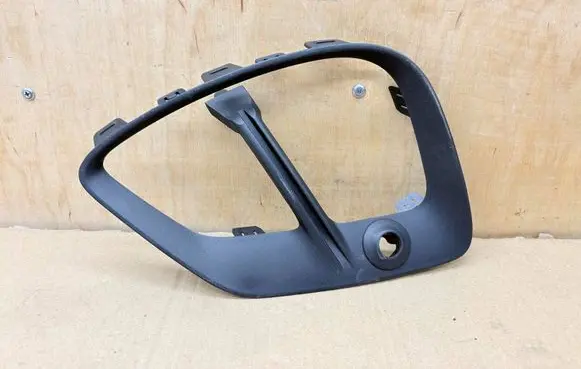 Renault Captur II Front fog light trim/grill 261A24097R 975350