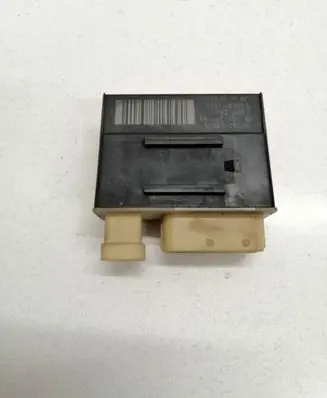 Citroen C4 I Picasso Glow plug pre-heat relay 9652021180