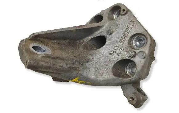 Alfa Romeo Giulia Engine mounting bracket 50545195