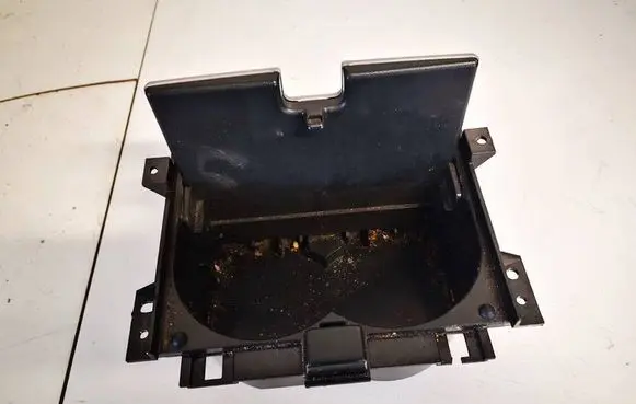 Nissan Murano Z50 Cup holder 