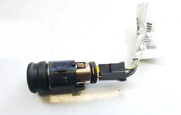Volvo V50 Cigarette lighter 31275032aa 31275032-aa