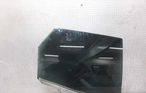 Mazda CX-7 Rear door window glass