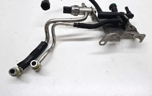 Opel Combo E Fuel temperature sensor 9828711180