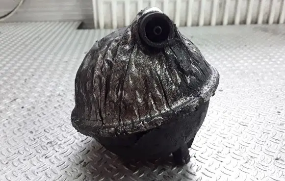 Vacuum air tank