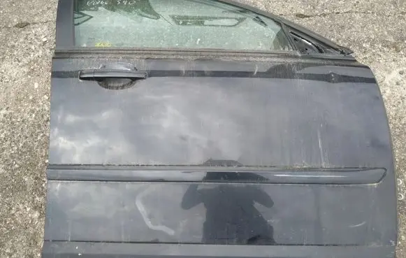 Volvo S40 Front door juodos