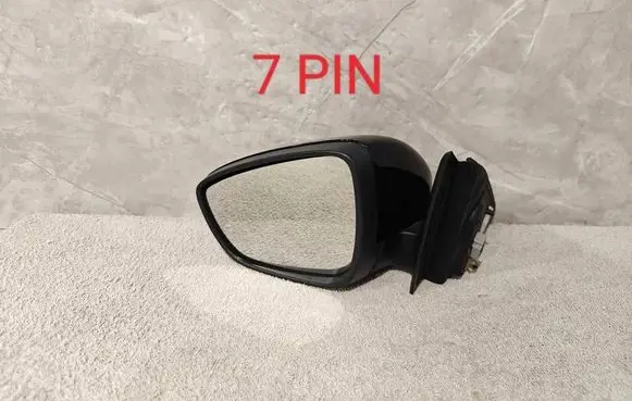 Ford Focus Front door electric wing mirror 0411509