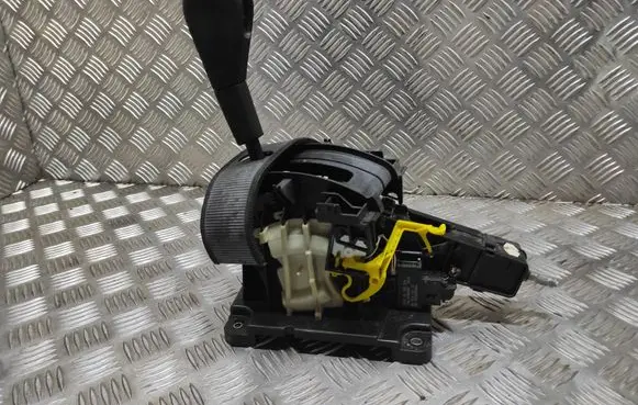 Opel Signum Gearbox mounting bracket 6443024 13130909
