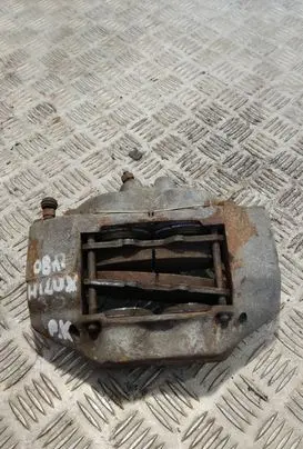Toyota Hilux (AN10, AN20, AN30) Front brake caliper 