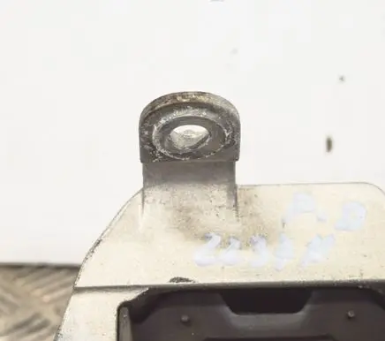 Opel Zafira C Engine mount bracket 13347453