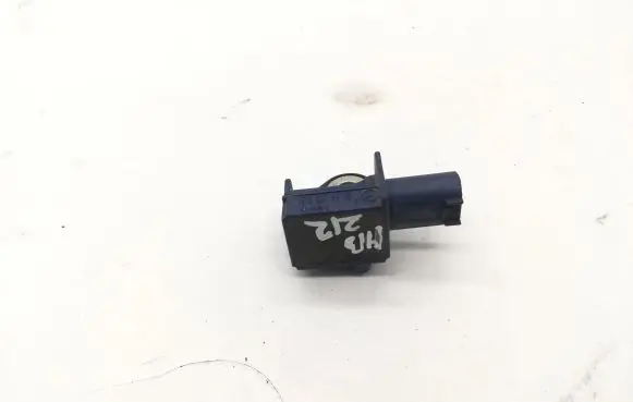 Mercedes-Benz E A207 Airbag deployment crash/impact sensor A2128204926