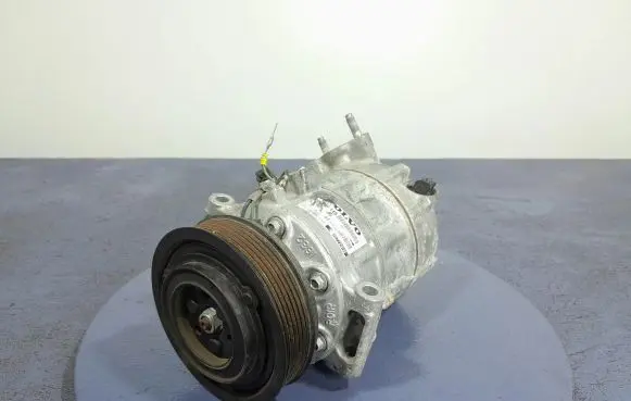 Volvo S90, V90 Air conditioning (A/C) compressor (pump)