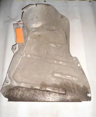 Fuel tank bottom protection