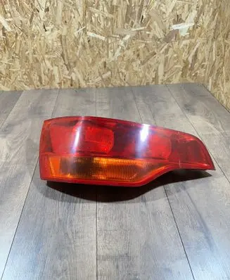 Audi Q7 4L Rear/tail lights 4l0945093 027330102