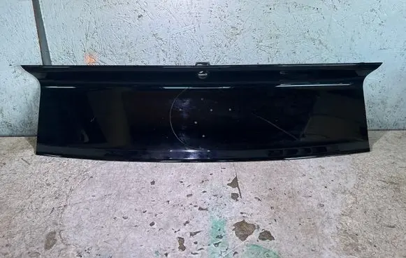Ford Mustang VI Tailgate trim FR3B6342504 FR3B7342504