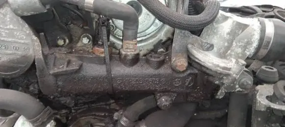 Mercedes-Benz C W203 Engine coolant pipe/hose 1112030673