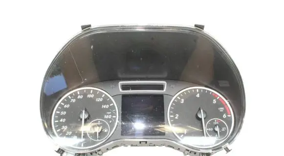 Mercedes-Benz B W246 W242 Speedometer (instrument cluster) A2469006911