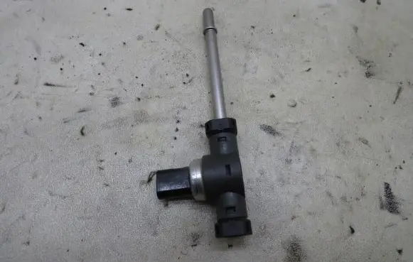 Fuel pressure sensor