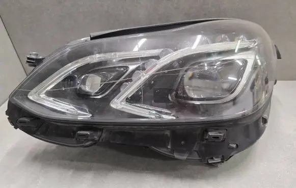 Mercedes-Benz E W212 Headlight/headlamp A2128202339